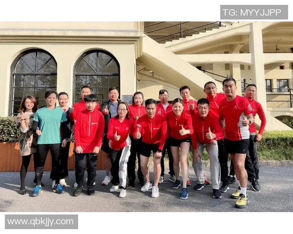 冰岛足球大牌球星引领国家队崛起 逐梦欧洲赛场的辉煌征程